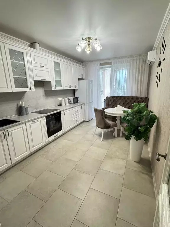 1-к. квартира, 50 м, 4/26 эт. - Фото 1