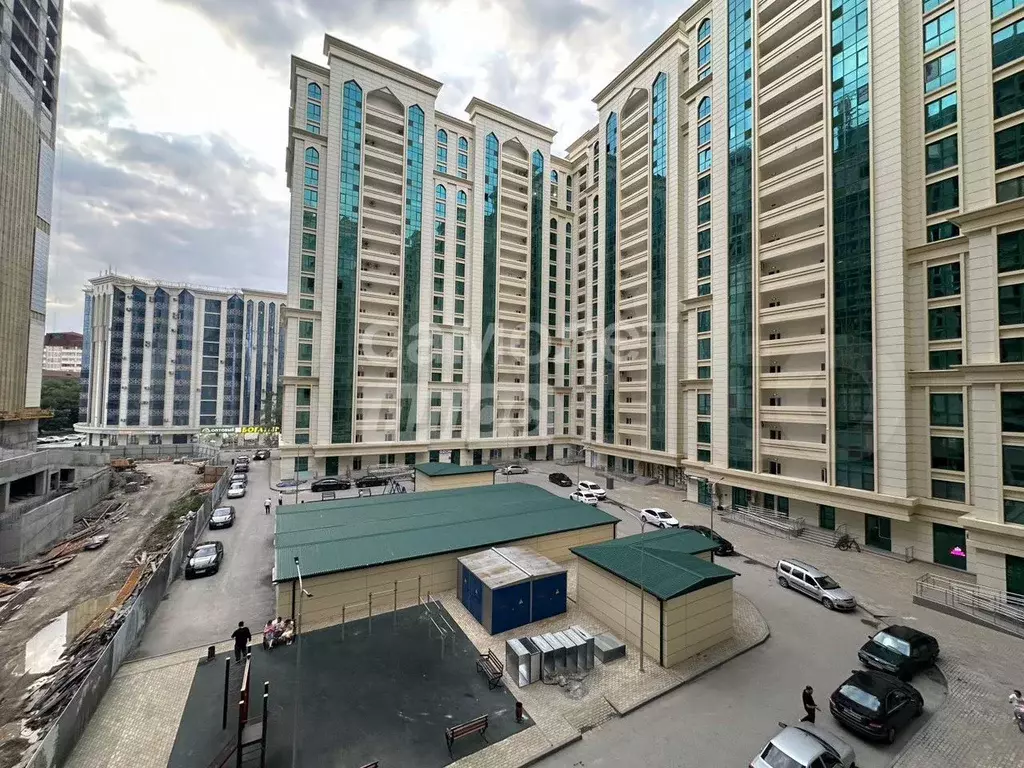 3-к. квартира, 120 м, 4/30 эт. - Фото 1