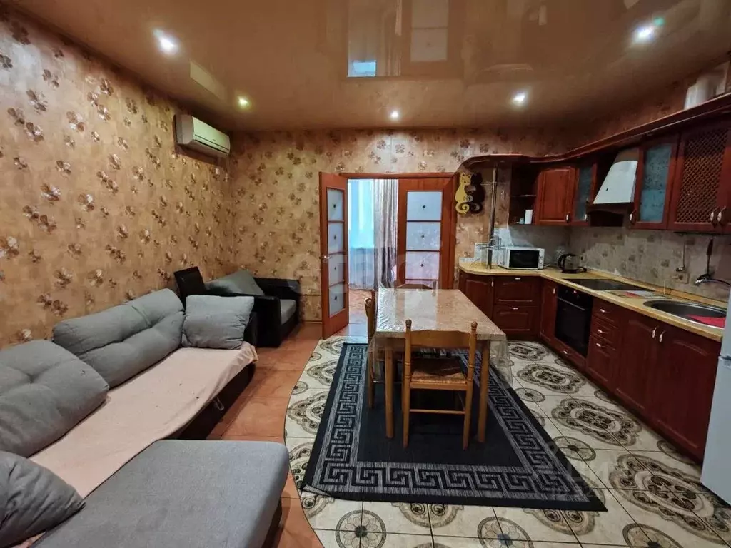 2-к кв. Астраханская область, Астрахань ул. Софьи Перовской, 64 (74.4 ... - Фото 0