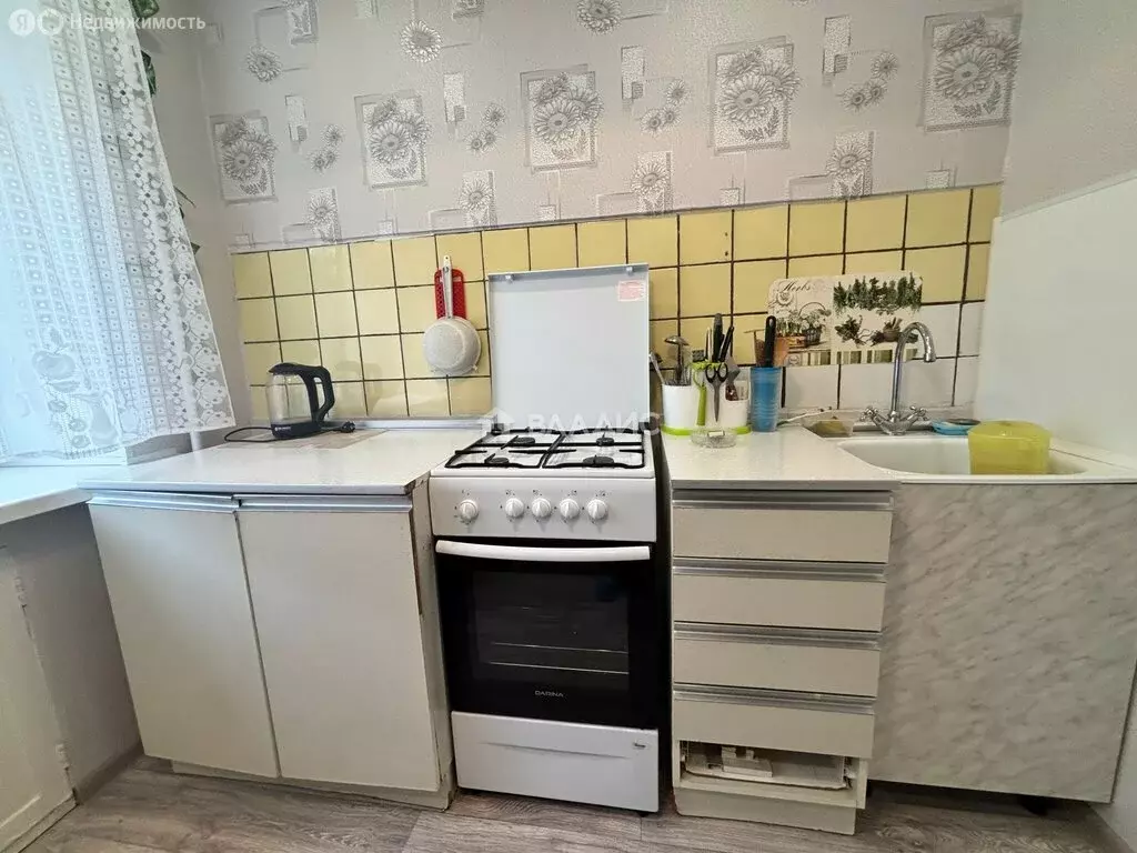2-комнатная квартира: Каменники, Волжская улица, 5 (46 м) - Фото 1