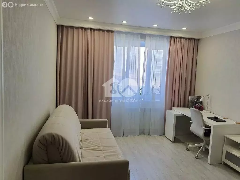 3-комнатная квартира: Новосибирск, улица Дмитрия Шамшурина, 1 (72 м) - Фото 2