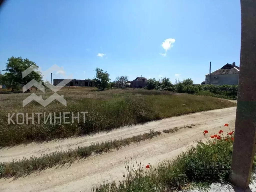 Участок в Крым, Сакский район, Суворовское с/пос, Заводское СПК ул. ... - Фото 0