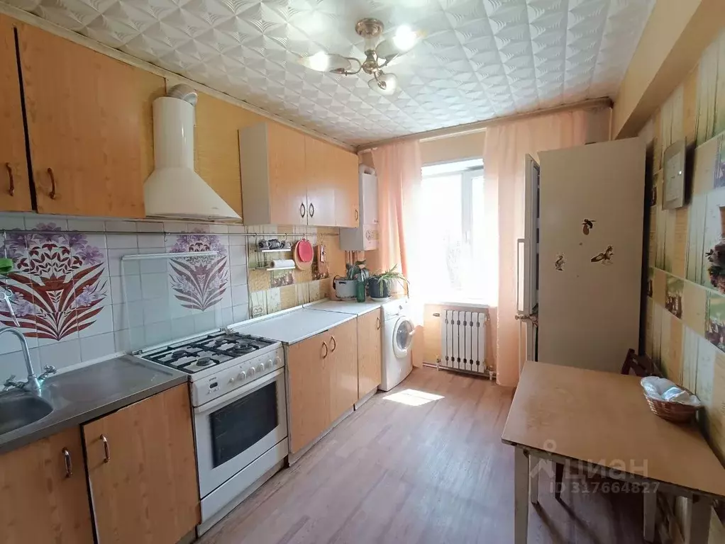 3-к кв. Тульская область, Новомосковск ул. Орджоникидзе, 3 (62.0 м) - Фото 0