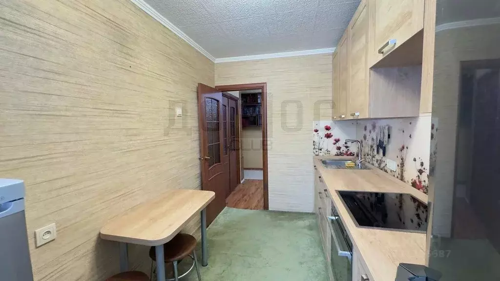 3-к кв. Свердловская область, Екатеринбург ул. Авиационная, 50 (62.5 ... - Фото 2