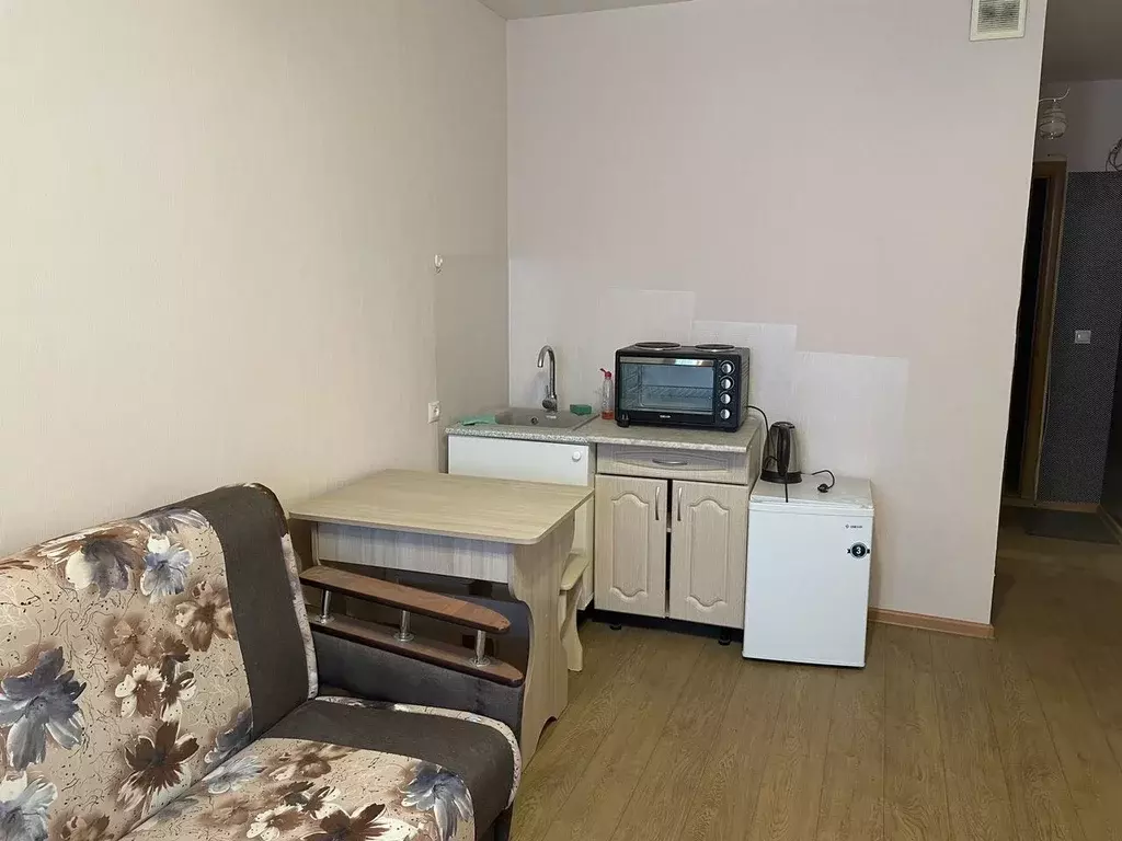 Студия Новосибирская область, Новосибирск ул. Виктора Уса, 9 (19.0 м) - Фото 1