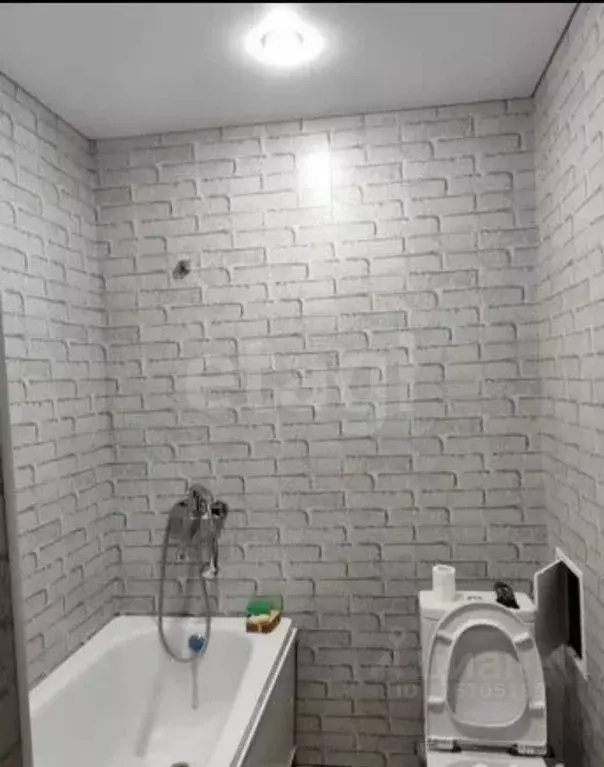 1-к кв. Башкортостан, Салават ул. Островского, 63 (33.3 м) - Фото 1