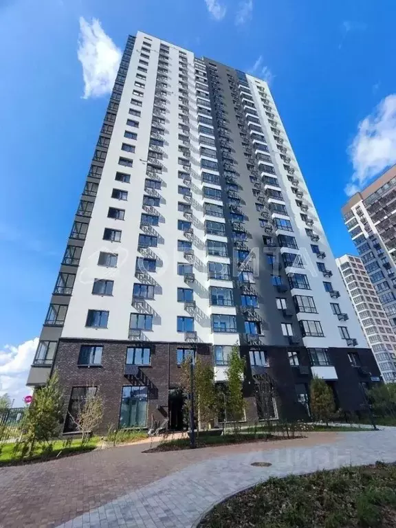 2-к кв. Тюменская область, Тюмень ул. Республики, 204к19 (49.2 м) - Фото 2