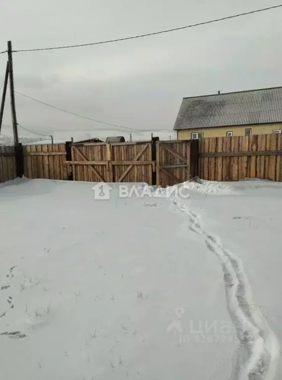 Дом в Бурятия, Иволгинский район, Сотниковское с/пос, с. Сотниково ул. ... - Фото 1
