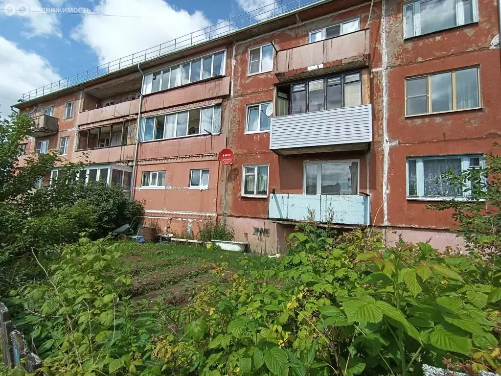 2-комнатная квартира: село Васильково, 37 (50 м) - Фото 0