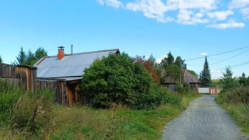 Дом в Свердловская область, Сысертский муниципальный округ, д. ... - Фото 1