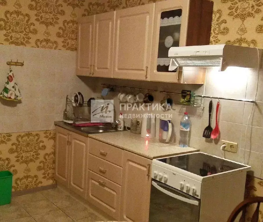 Продается 3-комнатная квартира - Фото 1