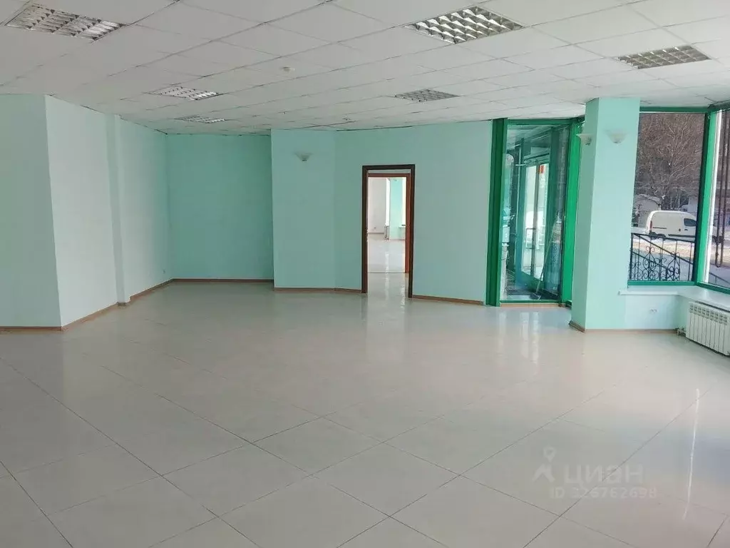 Помещение свободного назначения в Саратовская область, Энгельс Зеленый ... - Фото 2