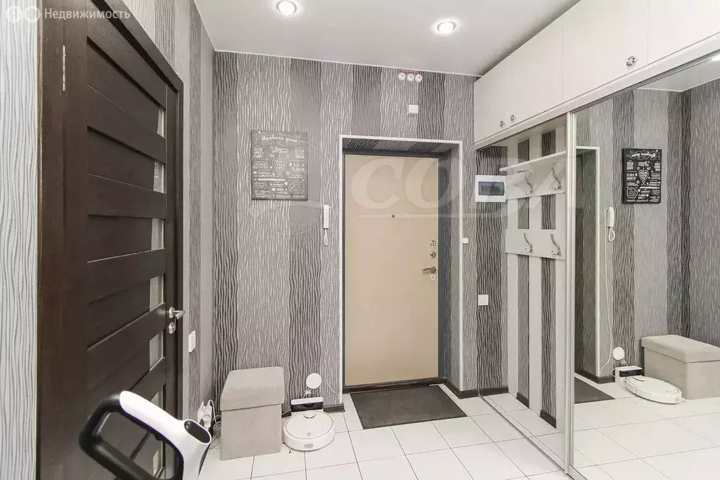 1-комнатная квартира: Тюмень, улица Бакинских Комиссаров, 3к1 (40 м) - Фото 1