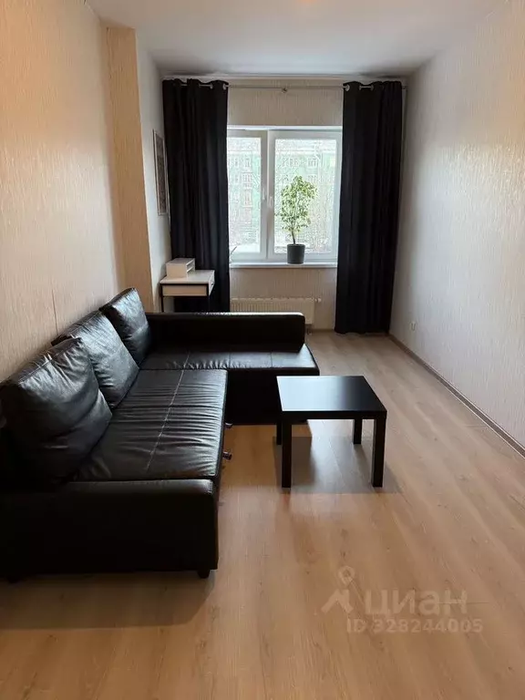 2-к кв. Пермский край, Пермь ул. Революции, 48Б (53.2 м) - Фото 1