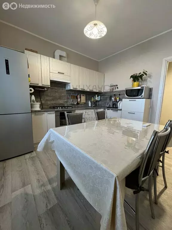 3-комнатная квартира: Нефтекамск, Комсомольский проспект, 45Г (82.1 м) - Фото 2