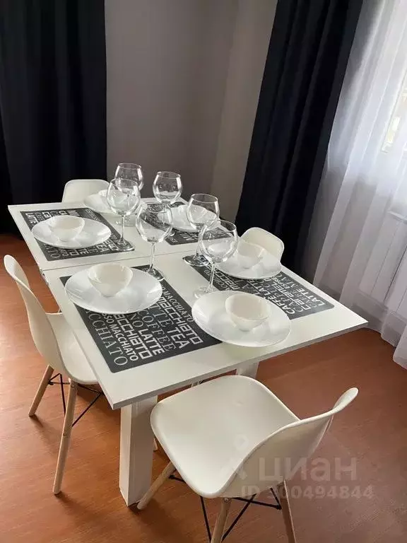 Дом в Новгородская область, Новгородский район, Савинское с/пос, д. ... - Фото 1