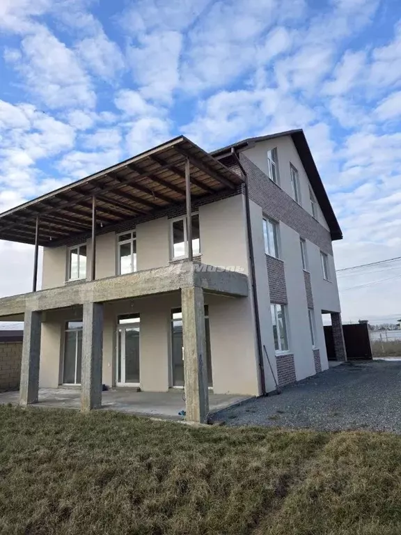 Дом в Крым, Симферопольский район, с. Доброе ул. Центральная, 117 (343 ... - Фото 1