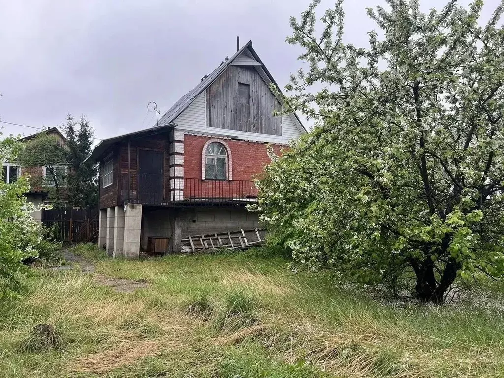Дом в Омская область, Омск Каучук СНТ, 350 (50 м) - Фото 0