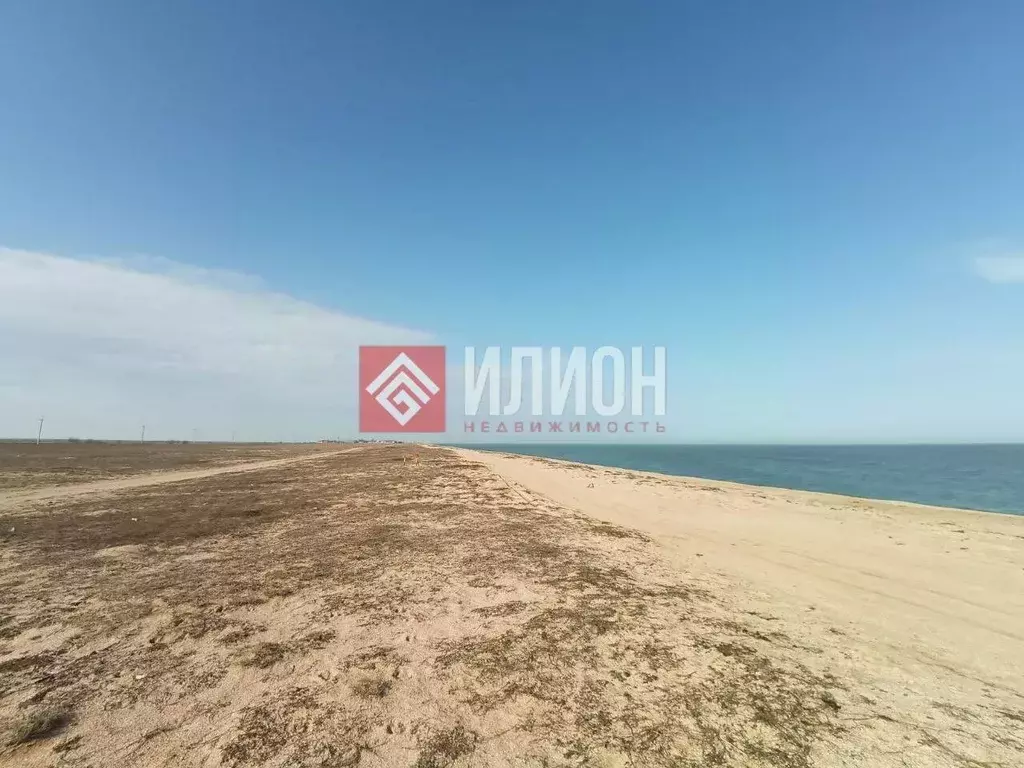 Участок в Крым, Ленинский район, Семисотское с/пос, с. Соляное  (6.0 ... - Фото 2