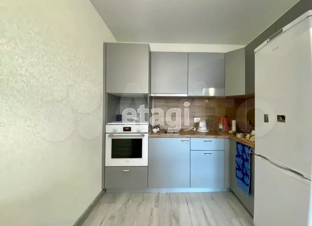 1-к. квартира, 41 м, 8/10 эт. - Фото 1