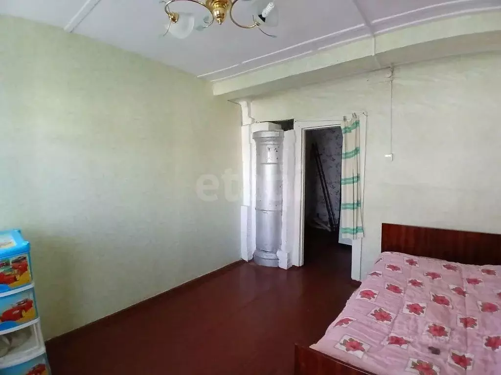 Дом в Ленинградская область, Волхов ул. Кутузова, 15 (33 м) - Фото 1