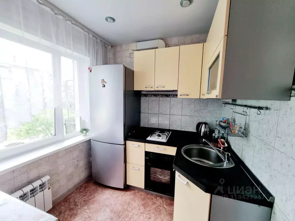 3-к кв. Иркутская область, Ангарск 7-й мкр, 4 (55.0 м) - Фото 0