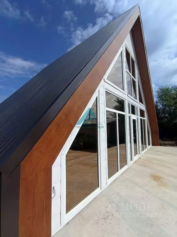 Дом в Оренбургская область, Оренбургский район, Нежинский сельсовет, ... - Фото 1