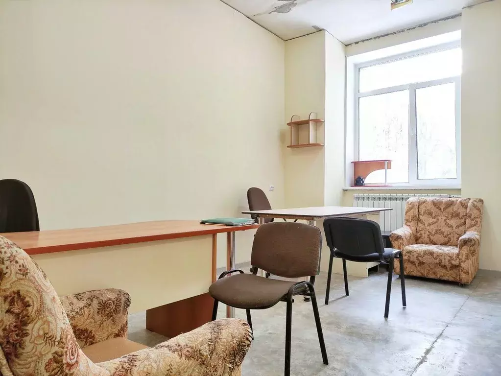 Офис в Саратовская область, Саратов ул. Имени Н.Г. Чернышевского, 88 ... - Фото 1