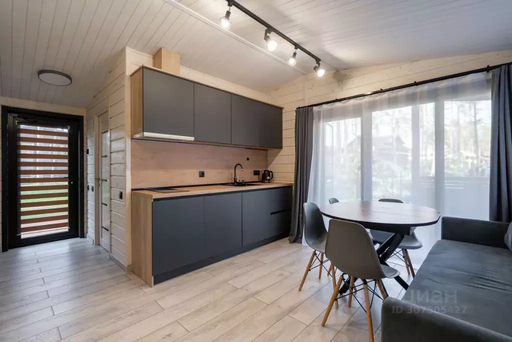 Дом в Ленинградская область, Выборгский район, Полянское с/пос, пос. ... - Фото 2