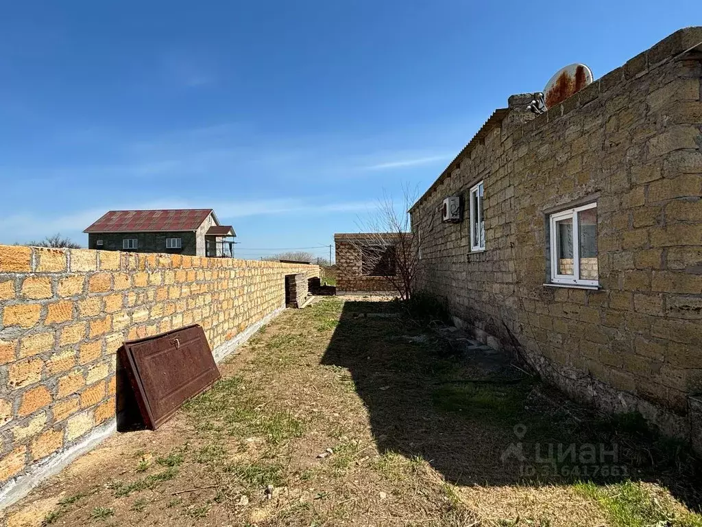 Дом в Крым, Черноморский район, Окуневское с/пос, с. Марьино  (164 м) - Фото 1