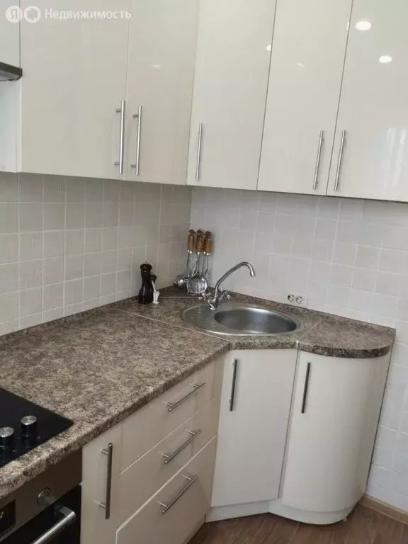 2-комнатная квартира: Челябинск, улица Молодогвардейцев, 68В (45.3 м) - Фото 2