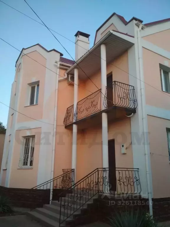 Дом в Крым, Сакский район, с. Орехово ул. Звездная (194 м) - Фото 1