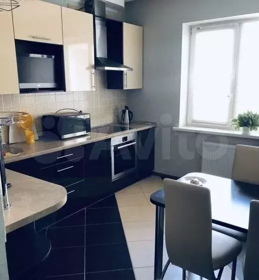 2-к. квартира, 49 м, 7/10 эт. - Фото 0