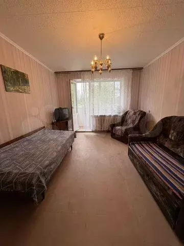 1-к. квартира, 35 м, 4/5 эт. - Фото 0