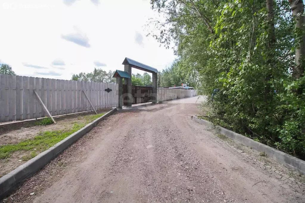 Участок в Барнаул, микрорайон Затон, 2-я Озёрная улица (10 м) - Фото 1