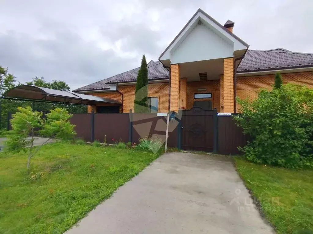 Коттедж в Белгородская область, Старооскольский городской округ, с. ... - Фото 0