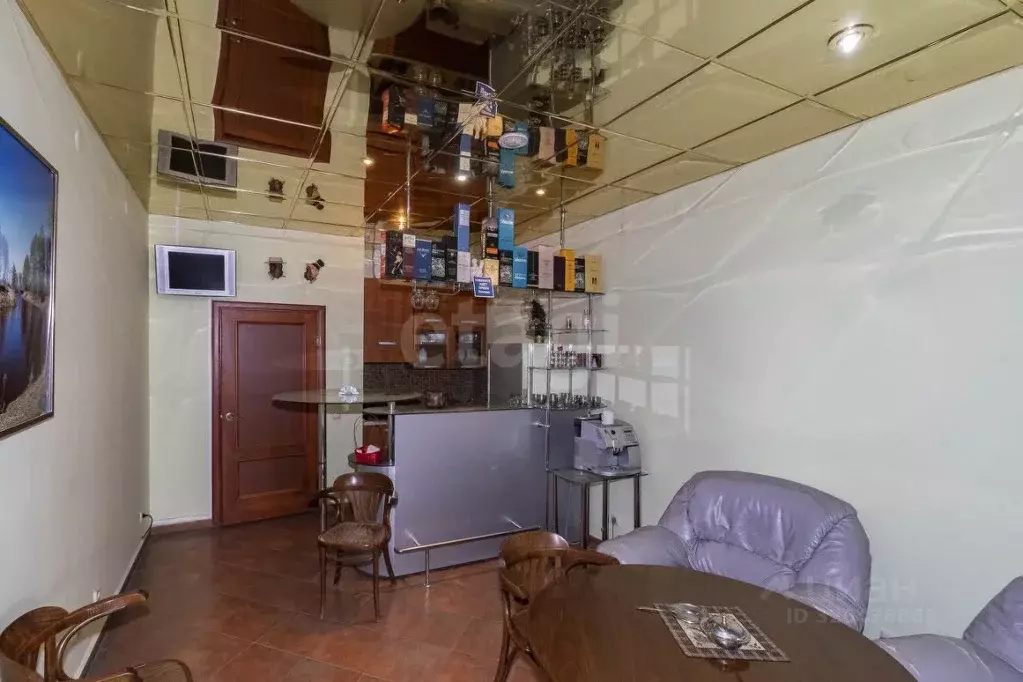 Офис в Тюменская область, Тюмень Харьковская ул., 59А (127 м) - Фото 1