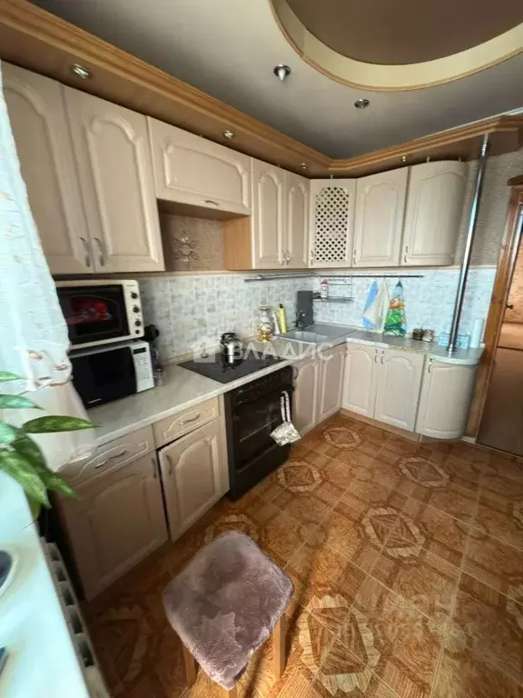 3-к кв. Владимирская область, Владимир ул. Горького, 99 (66.8 м) - Фото 0