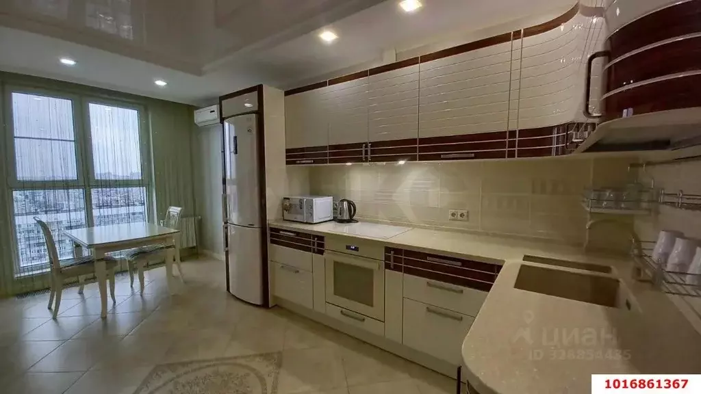 2-к кв. Краснодарский край, Краснодар Красная ул. (60.2 м) - Фото 2