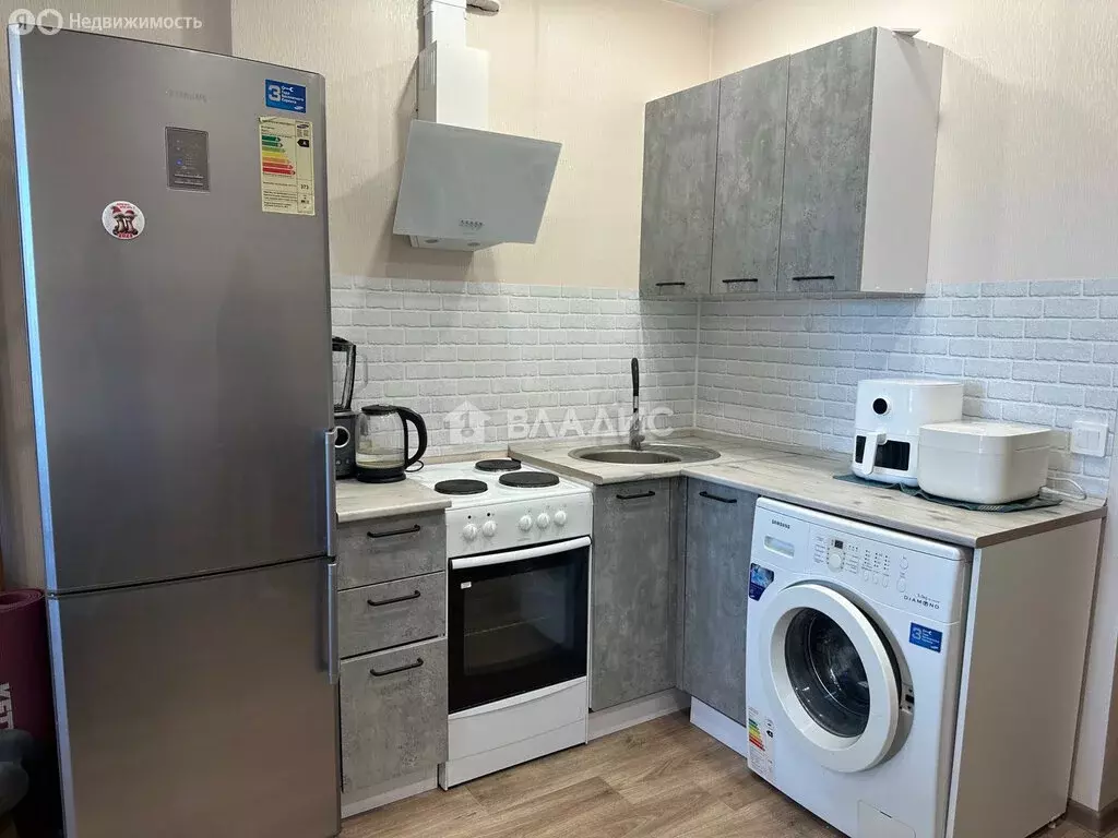 Квартира-студия: Иркутск, улица Бородина, 4 (30 м) - Фото 1