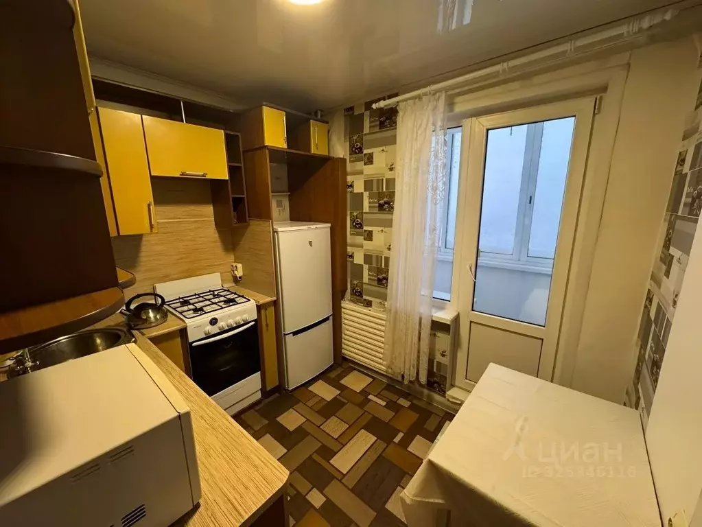 1-к кв. Удмуртия, Ижевск Камбарская ул., 45 (30.0 м) - Фото 1