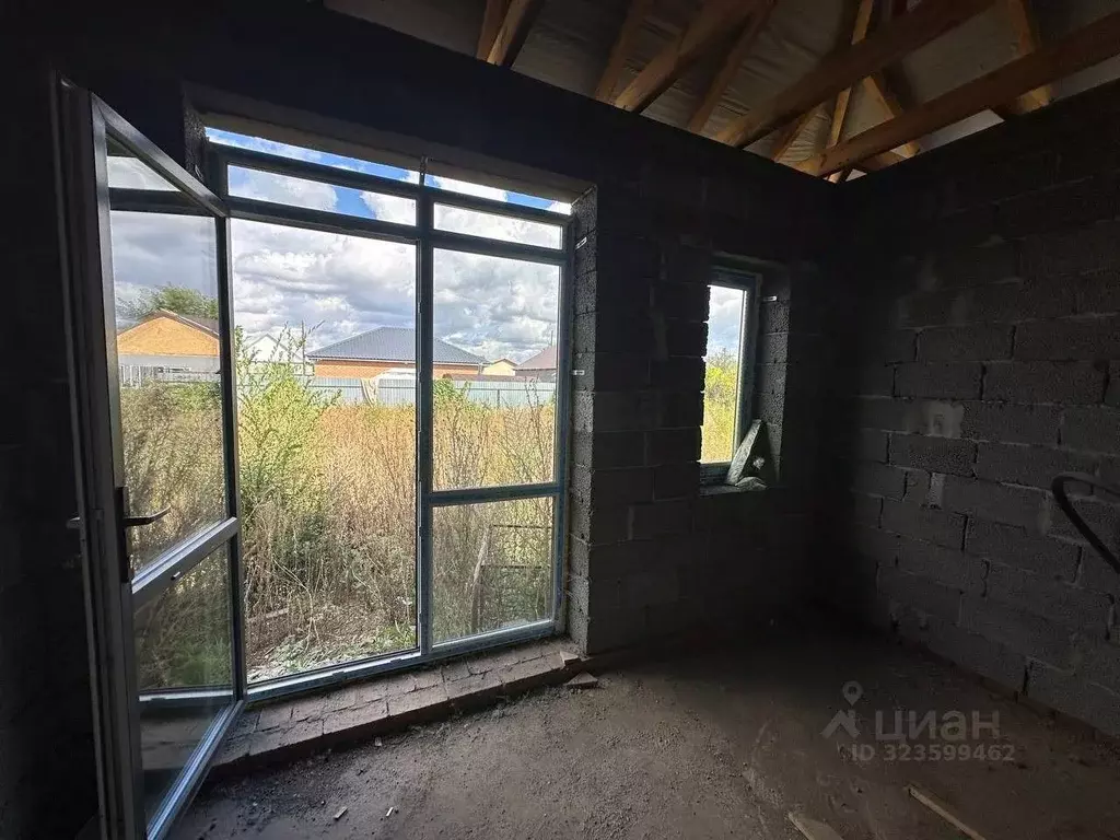 Дом в Оренбургская область, Оренбургский район, Весенний сельсовет, ... - Фото 1