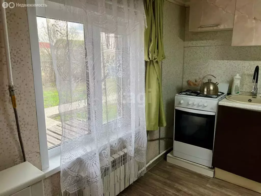 Дом в село Карлинское, Советская улица (48 м) - Фото 1