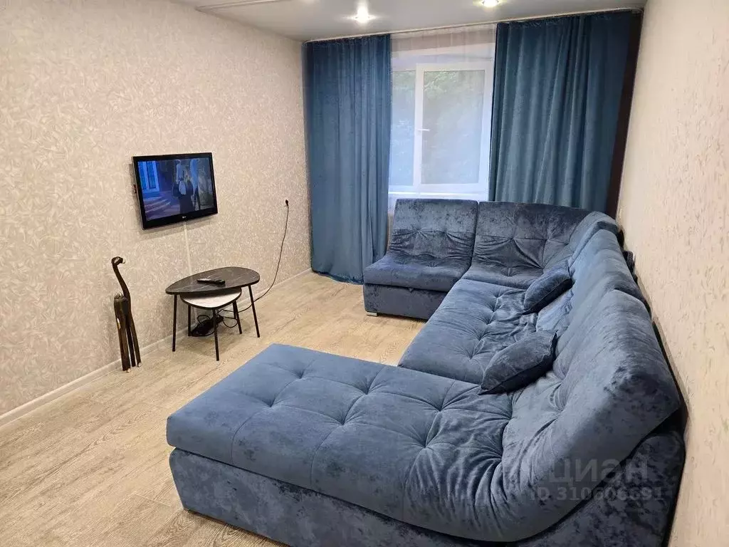 2-к кв. Кемеровская область, Новокузнецк ул. Тольятти, 37 (45.0 м) - Фото 0