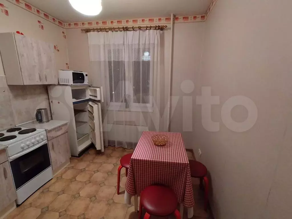 1-к. квартира, 40 м, 4/17 эт. - Фото 1