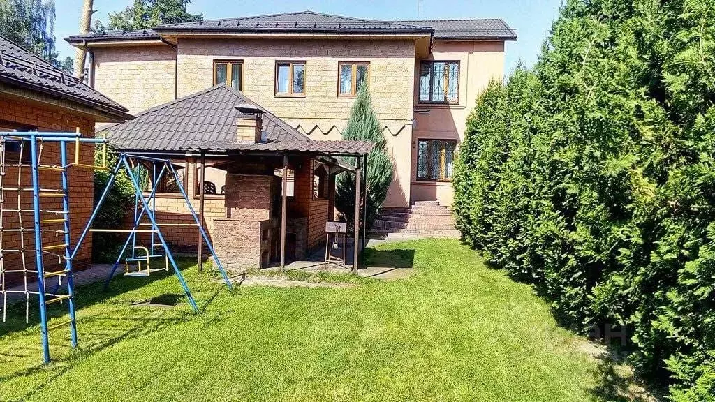 Дом в Московская область, Люберцы городской округ, Малаховка пгт ш. ... - Фото 1