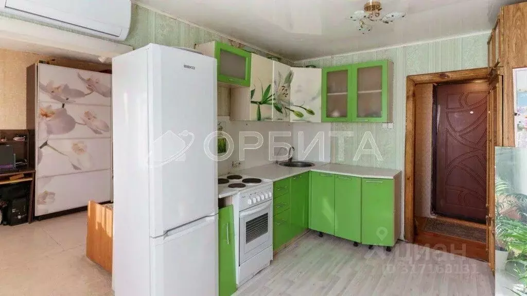 2-к кв. Тюменская область, Тюмень ул. Мельникайте, 113 (46.0 м) - Фото 0