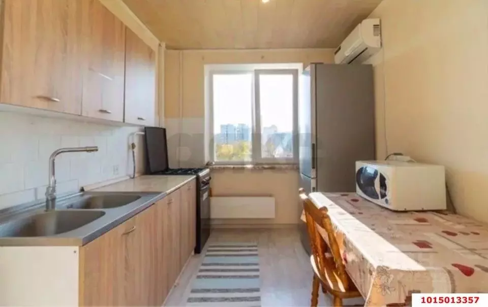 2-к кв. Краснодарский край, Краснодар Юбилейный мкр, ул. 70-летия ... - Фото 1