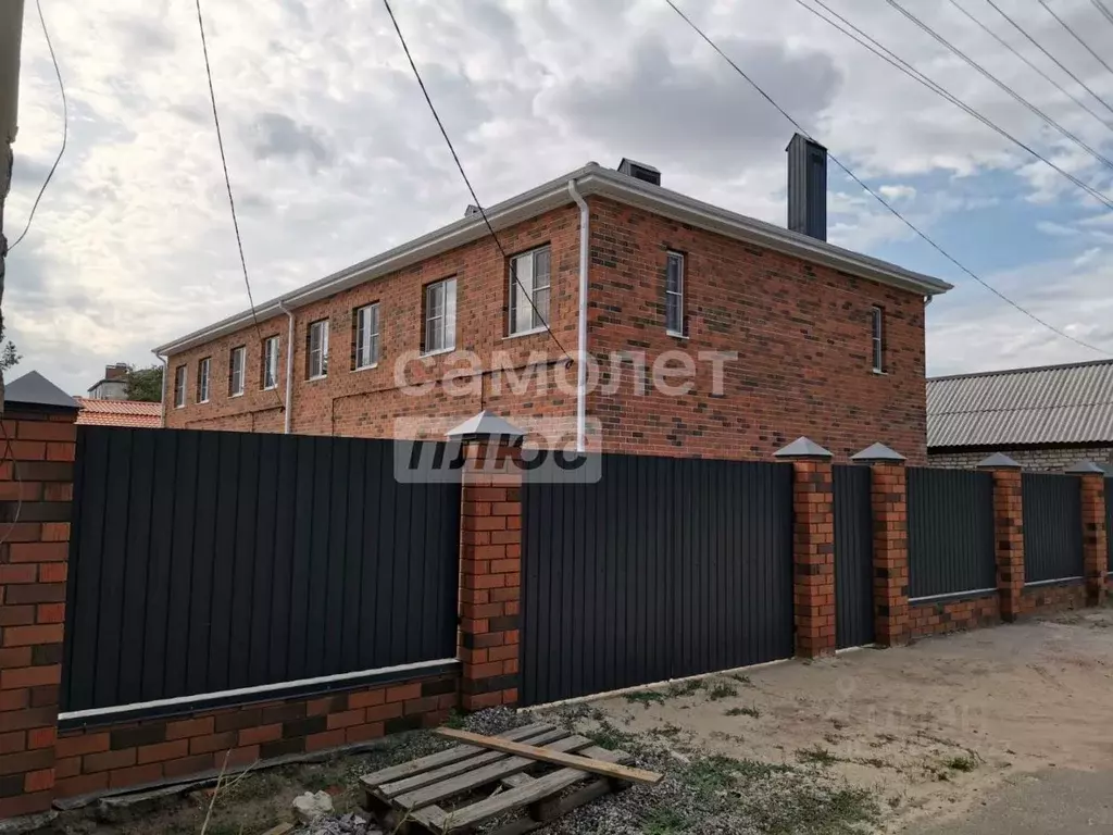 Таунхаус в Калмыкия, Элиста ул. Герасименко (84 м) - Фото 1