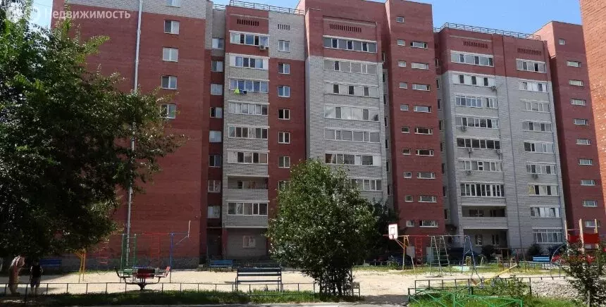 3-комнатная квартира: Тюмень, Газопромысловая улица, 2 (74.2 м) - Фото 1